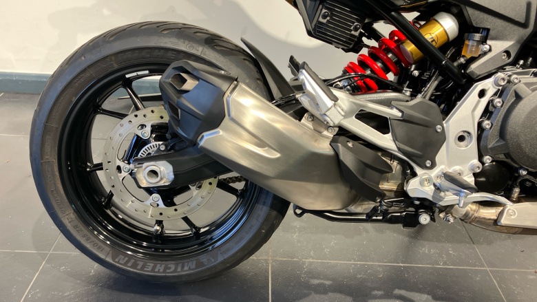 BMW F900 XR